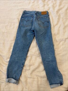 Levi's Women's Medium Blue Wedgie Jeans